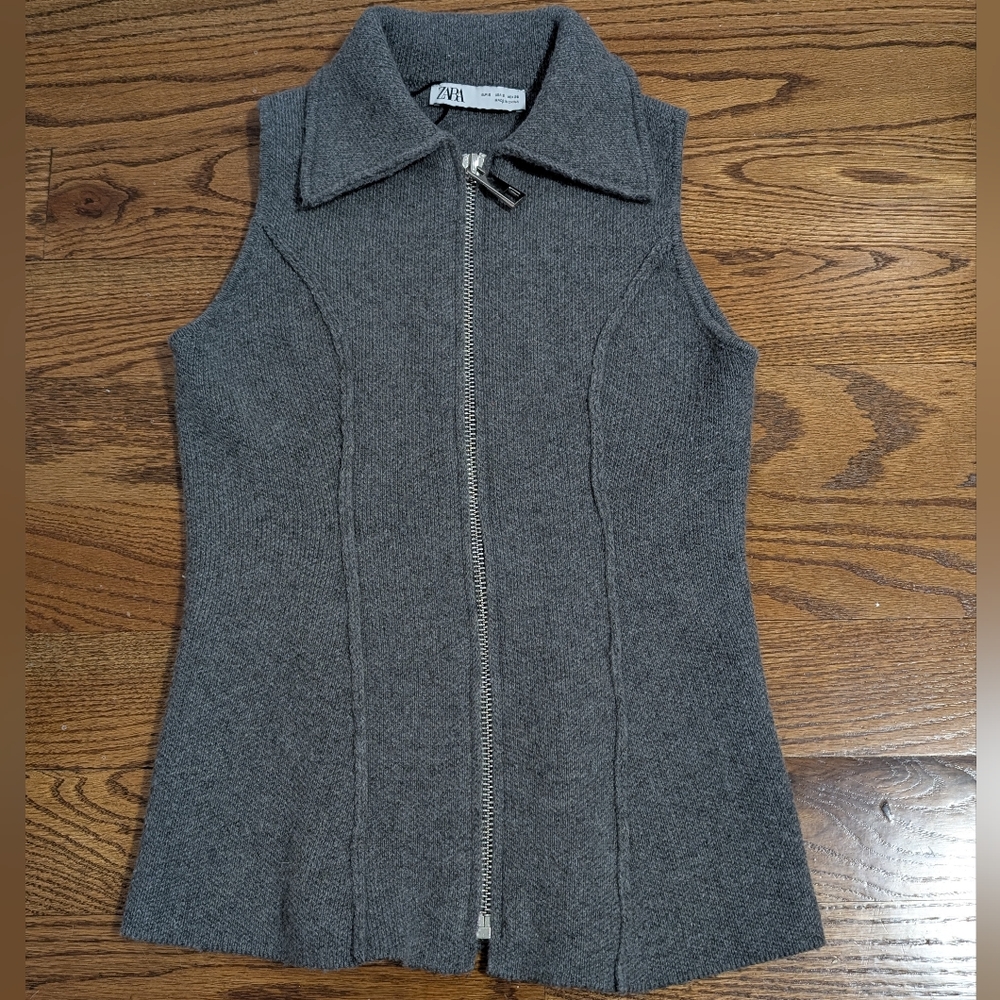Zara Gray Zippered Knit Vest, Size Small